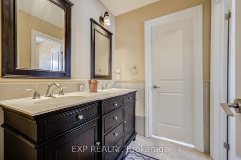 Photo 34 at 11 Bellvare Crescent, Maryvale, Toronto