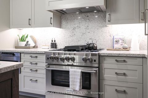 Photo 19 at 2638A Bayview Avenue, Windfields, Toronto