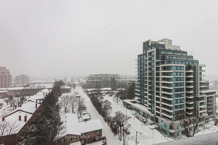 Photo 24 at 913 - 2885 Bayview Avenue, Bayview Village, Toronto