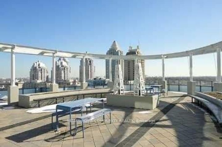 Photo 25 at 913 - 2885 Bayview Avenue, Bayview Village, Toronto