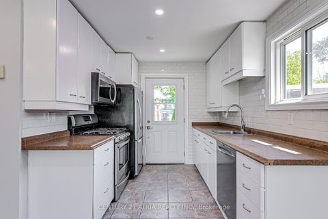 Photo 12 at 904 Maplewood Drive, Alcona, Innisfil