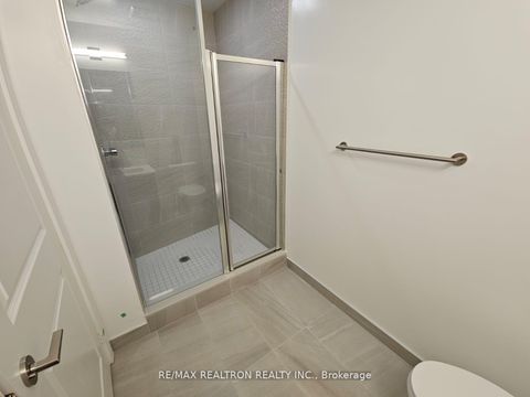 Photo 7 at 307 - 30 Upper Mall Way, Brownridge, Vaughan