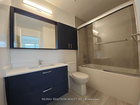 Photo 8 at 307 - 30 Upper Mall Way, Brownridge, Vaughan