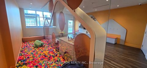 Photo 14 at 307 - 30 Upper Mall Way, Brownridge, Vaughan