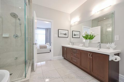 Photo 11 at 92 Carrville Woods Circle, Patterson, Vaughan