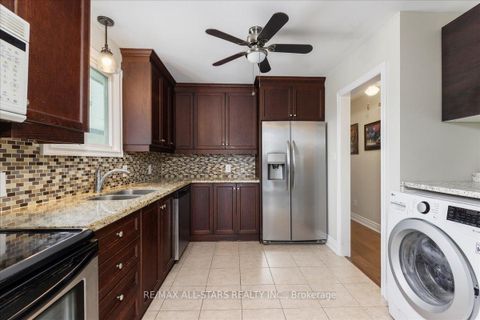 Photo 4 at 398 The Queensway Avenue S, Keswick South, Georgina