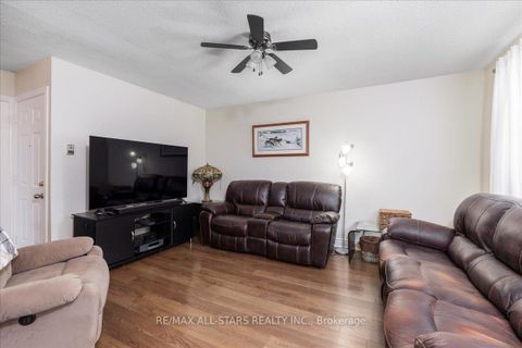 Photo 5 at 398 The Queensway Avenue S, Keswick South, Georgina