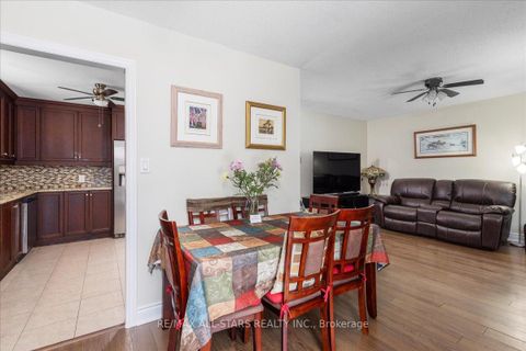 Photo 9 at 398 The Queensway Avenue S, Keswick South, Georgina