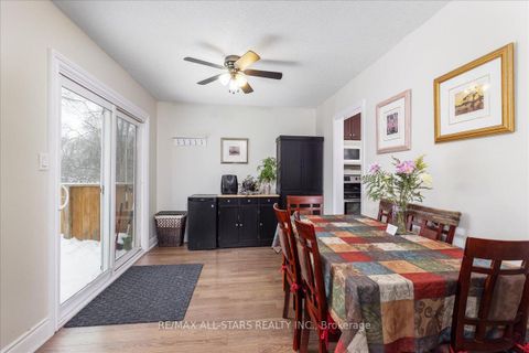 Photo 14 at 398 The Queensway Avenue S, Keswick South, Georgina