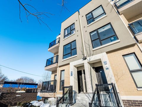 Photo 3 at 350 - 500 Kingbird Grove, Rouge E11, Toronto