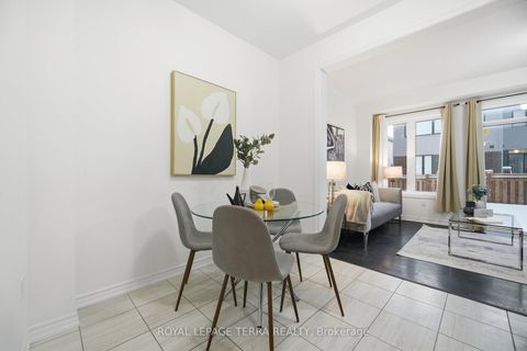 Photo 11 at 29 Tamworth Terrace, Rural Barrie Southeast, Barrie