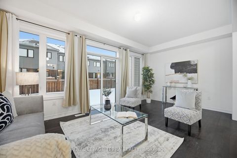 Photo 15 at 29 Tamworth Terrace, Rural Barrie Southeast, Barrie