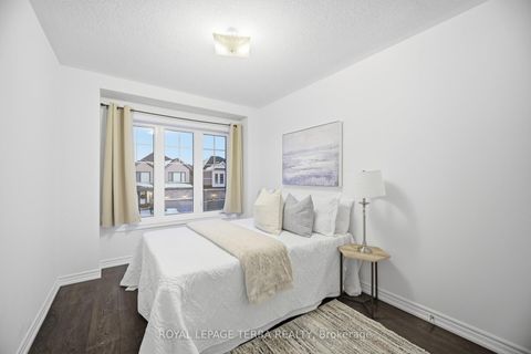 Photo 26 at 29 Tamworth Terrace, Rural Barrie Southeast, Barrie