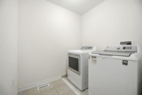 Photo 29 at 29 Tamworth Terrace, Rural Barrie Southeast, Barrie