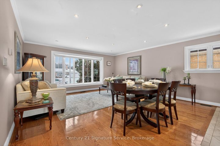 Photo 8 at 22 Staveley Crescent, Brampton East, Brampton