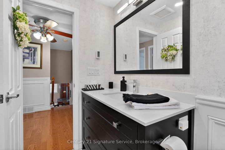 Photo 25 at 22 Staveley Crescent, Brampton East, Brampton