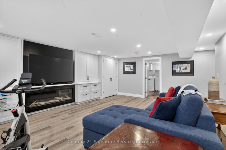 Photo 27 at 22 Staveley Crescent, Brampton East, Brampton