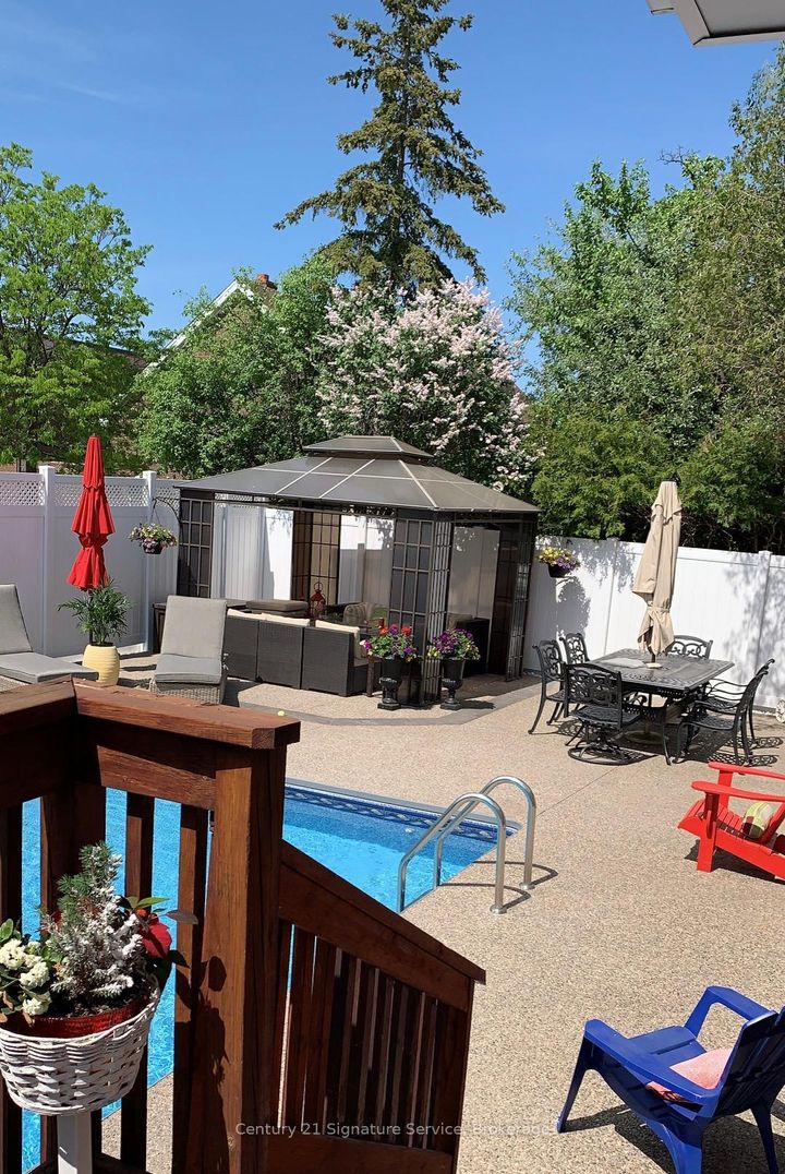 Photo 32 at 22 Staveley Crescent, Brampton East, Brampton