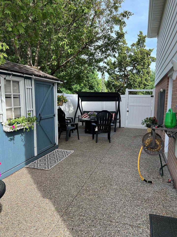 Photo 33 at 22 Staveley Crescent, Brampton East, Brampton