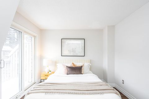 Photo 18 at 911C Adelaide Street W, Niagara, Toronto