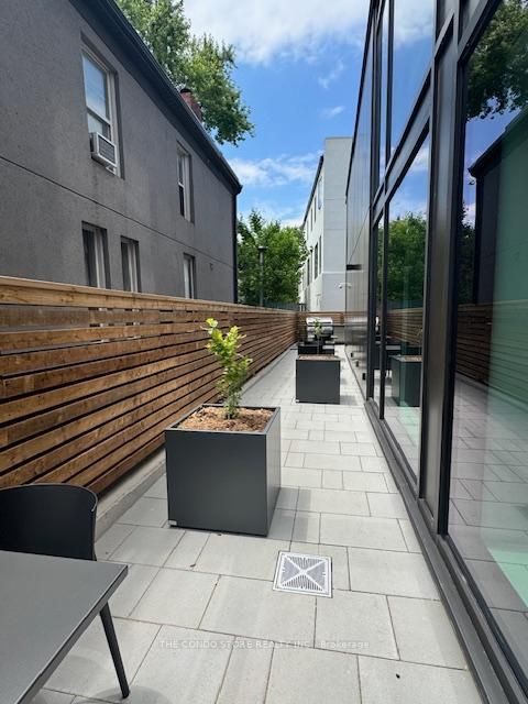 Photo 22 at 809 - 2625 Dundas Street W, Junction Area, Toronto