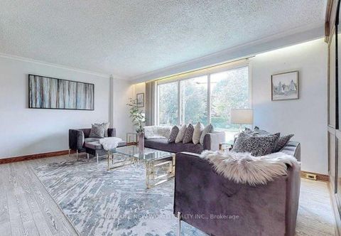 Photo 5 at 58 Marathon Crescent, Newtonbrook West, Toronto