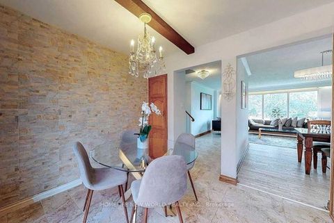 Photo 10 at 58 Marathon Crescent, Newtonbrook West, Toronto