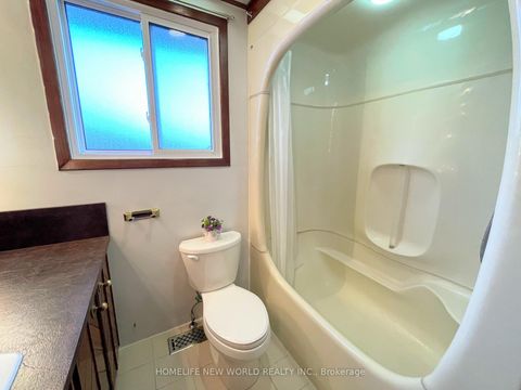 Photo 31 at 58 Marathon Crescent, Newtonbrook West, Toronto