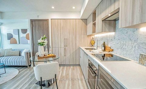 Photo 2 at 605 - 19 Bathurst Street, Waterfront Communities C1, Toronto