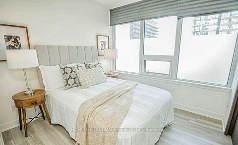 Photo 3 at 605 - 19 Bathurst Street, Waterfront Communities C1, Toronto