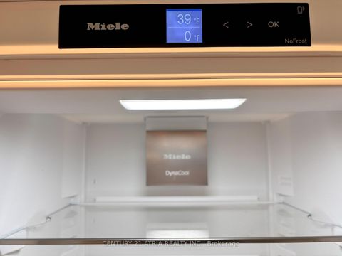 Photo 7 at 1611 - 27 Mcmahon Drive, Bayview Village, Toronto