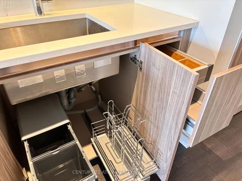 Photo 9 at 1611 - 27 Mcmahon Drive, Bayview Village, Toronto