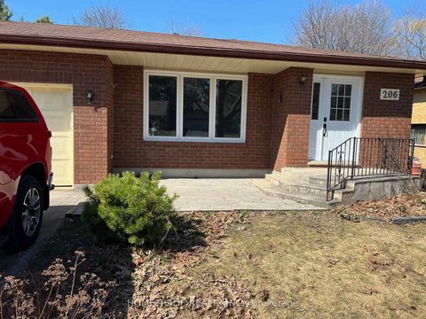 Photo 1 at 206 Little Avenue, Allandale Heights, Barrie