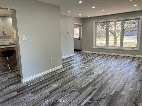 Photo 7 at 206 Little Avenue, Allandale Heights, Barrie