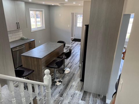 Photo 9 at 206 Little Avenue, Allandale Heights, Barrie