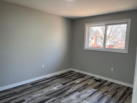 Photo 13 at 206 Little Avenue, Allandale Heights, Barrie