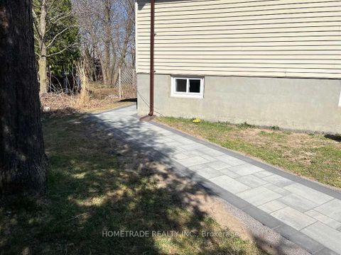 Photo 16 at 206 Little Avenue, Allandale Heights, Barrie