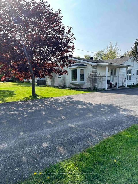 Photo 1 at 338 Little Avenue, Painswick North, Barrie