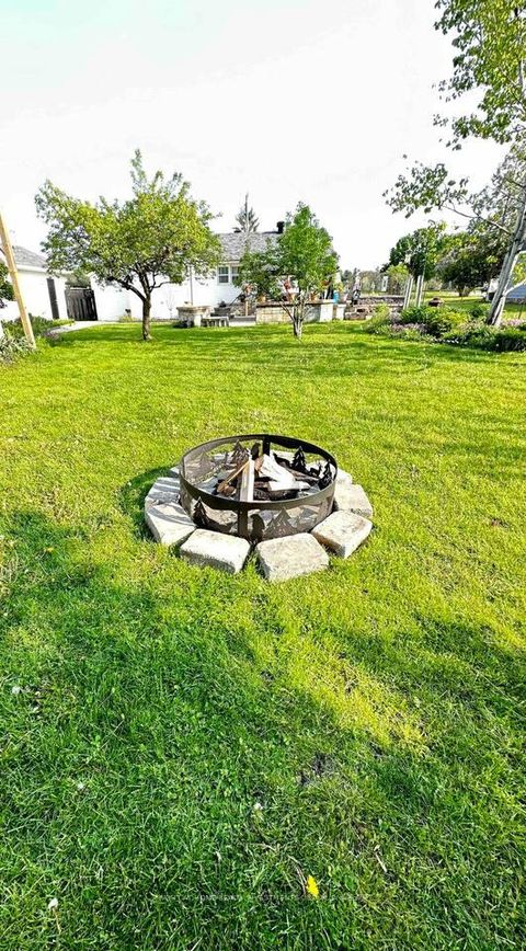 Photo 8 at 338 Little Avenue, Painswick North, Barrie