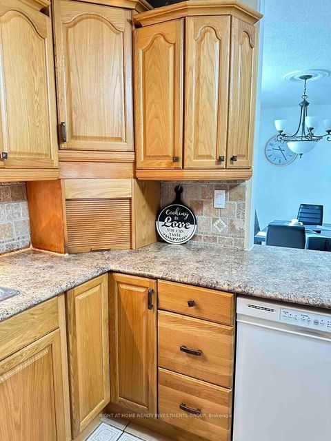 Photo 20 at 338 Little Avenue, Painswick North, Barrie