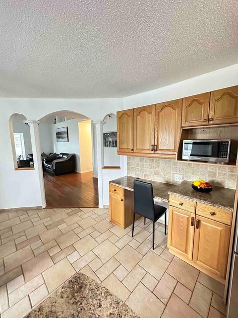 Photo 22 at 338 Little Avenue, Painswick North, Barrie