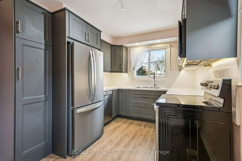 Photo 6 at 11 Forty First Street, Long Branch, Toronto