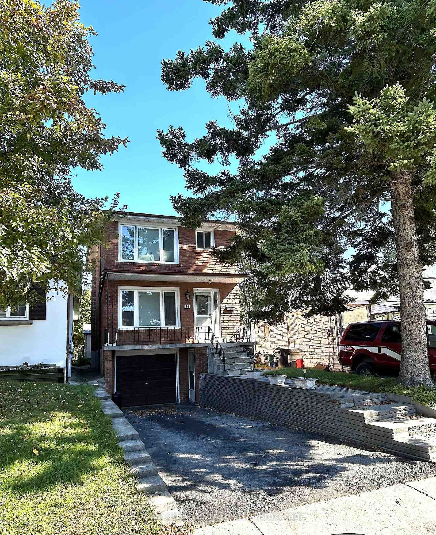 11 Forty First Street, Long Branch, Toronto photo number 2