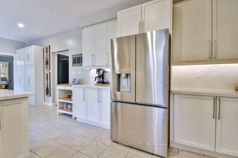 Photo 18 at 63 The Queensway, Shore, Barrie