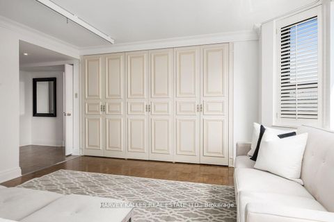 Photo 10 at 2103 - 1166 Bay Street, Bay Street Corridor, Toronto