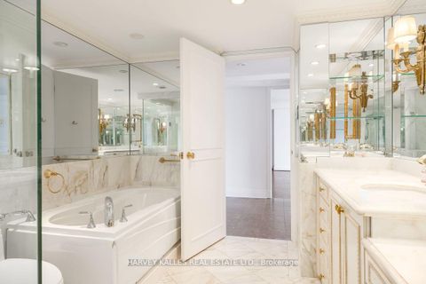 Photo 12 at 2103 - 1166 Bay Street, Bay Street Corridor, Toronto