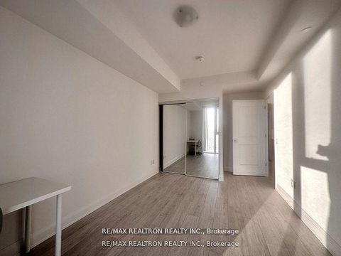 Photo 5 at 311W - 10 Gatineau Drive, Beverley Glen, Vaughan