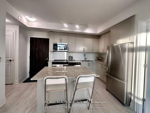 Photo 9 at 311W - 10 Gatineau Drive, Beverley Glen, Vaughan