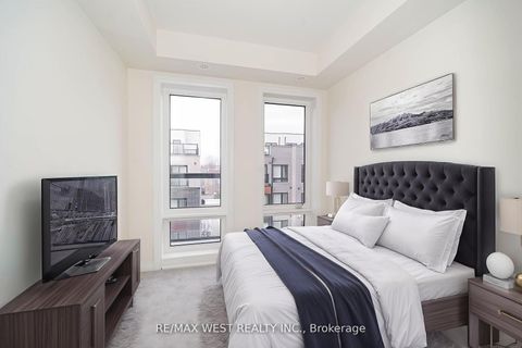 Photo 3 at 7 - 25 Priya Lane, Malvern, Toronto