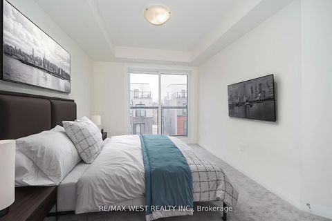 Photo 4 at 7 - 25 Priya Lane, Malvern, Toronto